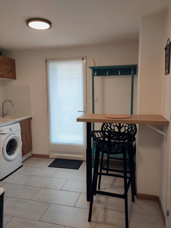 Studio Spacieux Aux Portes De La Camargue ボーヴォワザン エクステリア 写真